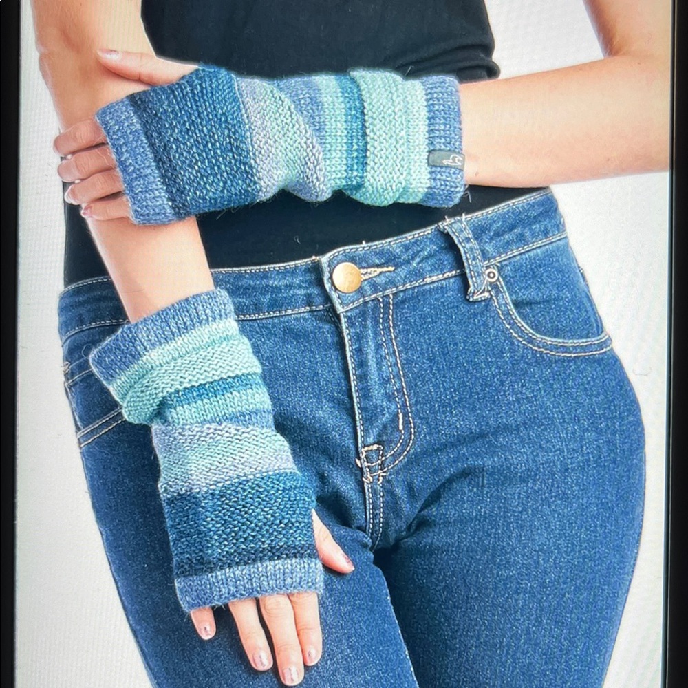 Shupaca Blue Alpaca Fingerless Gloves - Colorado - Azul from Peru